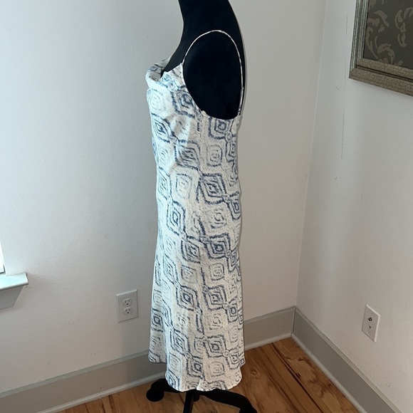 Collective Concepts draped cowl neck ivory blue print fitted silhouette dress S - Picture 3 of 8